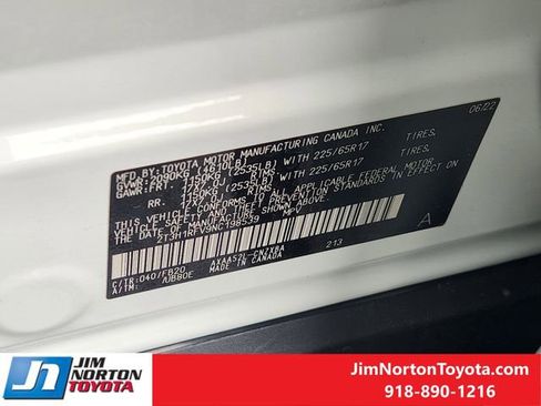Used 2022 Toyota RAV4 LE FWD image 32