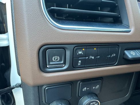 Used 2021 Chevrolet Tahoe High Country w/ Premium Package 2 image 44