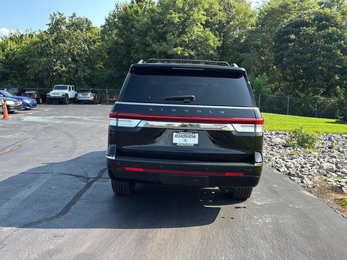 Used 2024 Lincoln Navigator Black Label AWD/4WD image 15