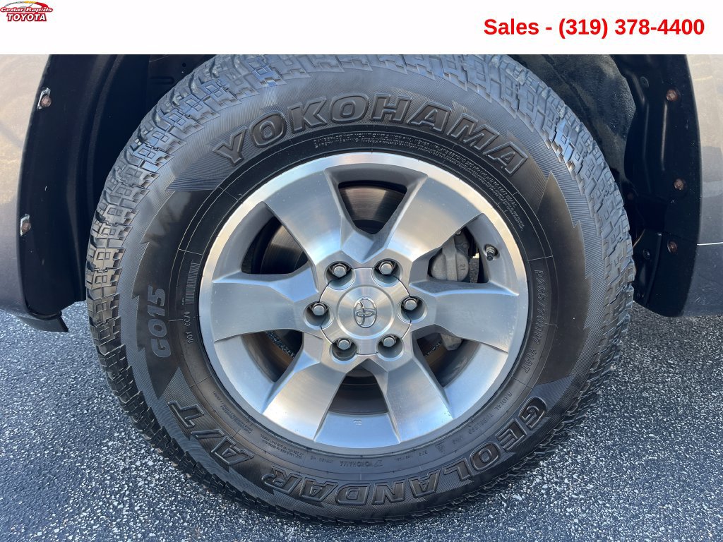Used 2011 Toyota 4Runner SR5 AWD/4WD image 11