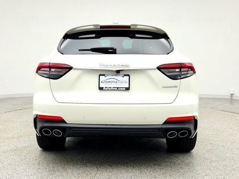 Used 2022 Maserati Levante Modena AWD/4WD image 6