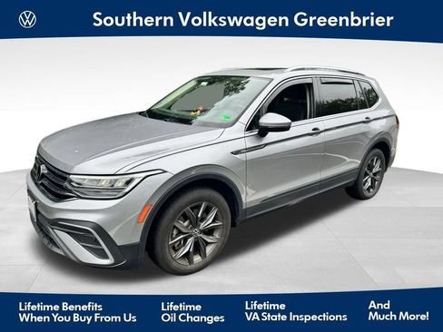 Used 2022 Volkswagen Tiguan SE AWD/4WD image 1