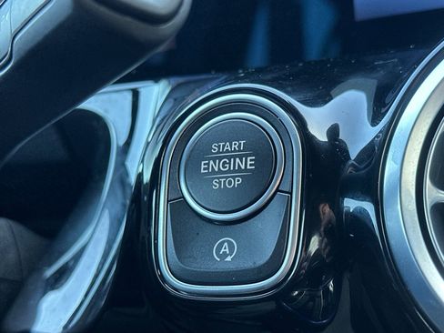 Certified 2025 Mercedes-Benz GLA 250 4MATIC image 22