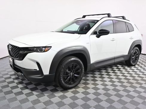 Used 2025 MAZDA CX-50 AWD 2.5 Hybrid w/ Premium Pkg image 2