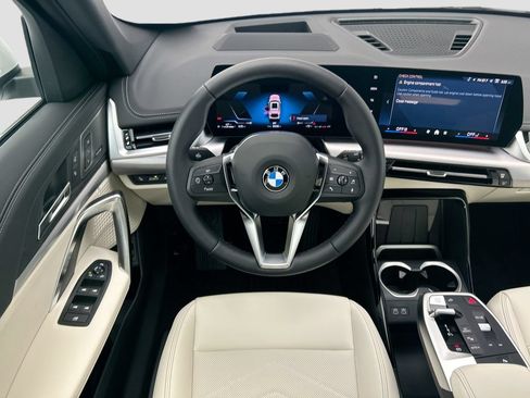 New 2026 BMW X1 xDrive28i w/ Technology Package AWD/4WD image 10