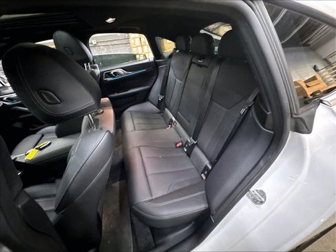 Used 2024 BMW i4 eDrive35 w/ Premium Package RWD image 27