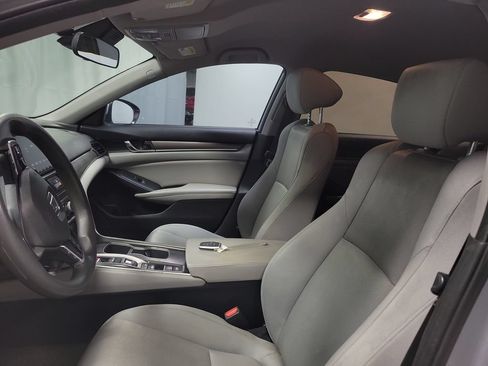 Used 2019 Honda Accord Hybrid image 15