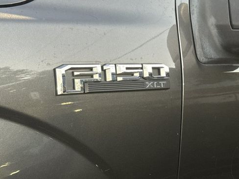 Used 2016 Ford F150 XLT w/ Equipment Group 302A Luxury AWD/4WD image 4