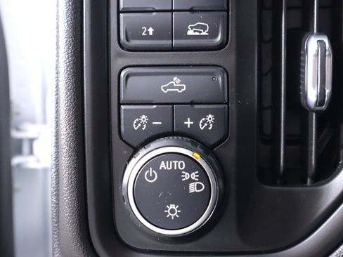 Used 2021 Chevrolet Silverado 1500 W/T w/ WT Convenience Package AWD/4WD image 10
