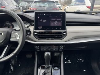 Used 2024 Jeep Compass Limited video 2