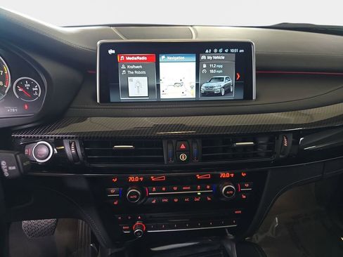 Used 2018 BMW X5 M image 23