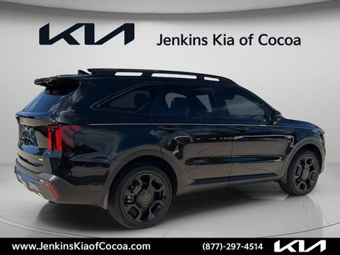 Certified 2025 Kia Sorento SX Prestige w/ Olive Brown Leather Package AWD/4WD image 4