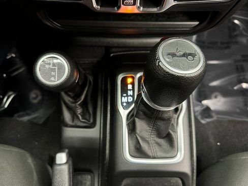 Used 2020 Jeep Wrangler Unlimited Sport S AWD/4WD image 16