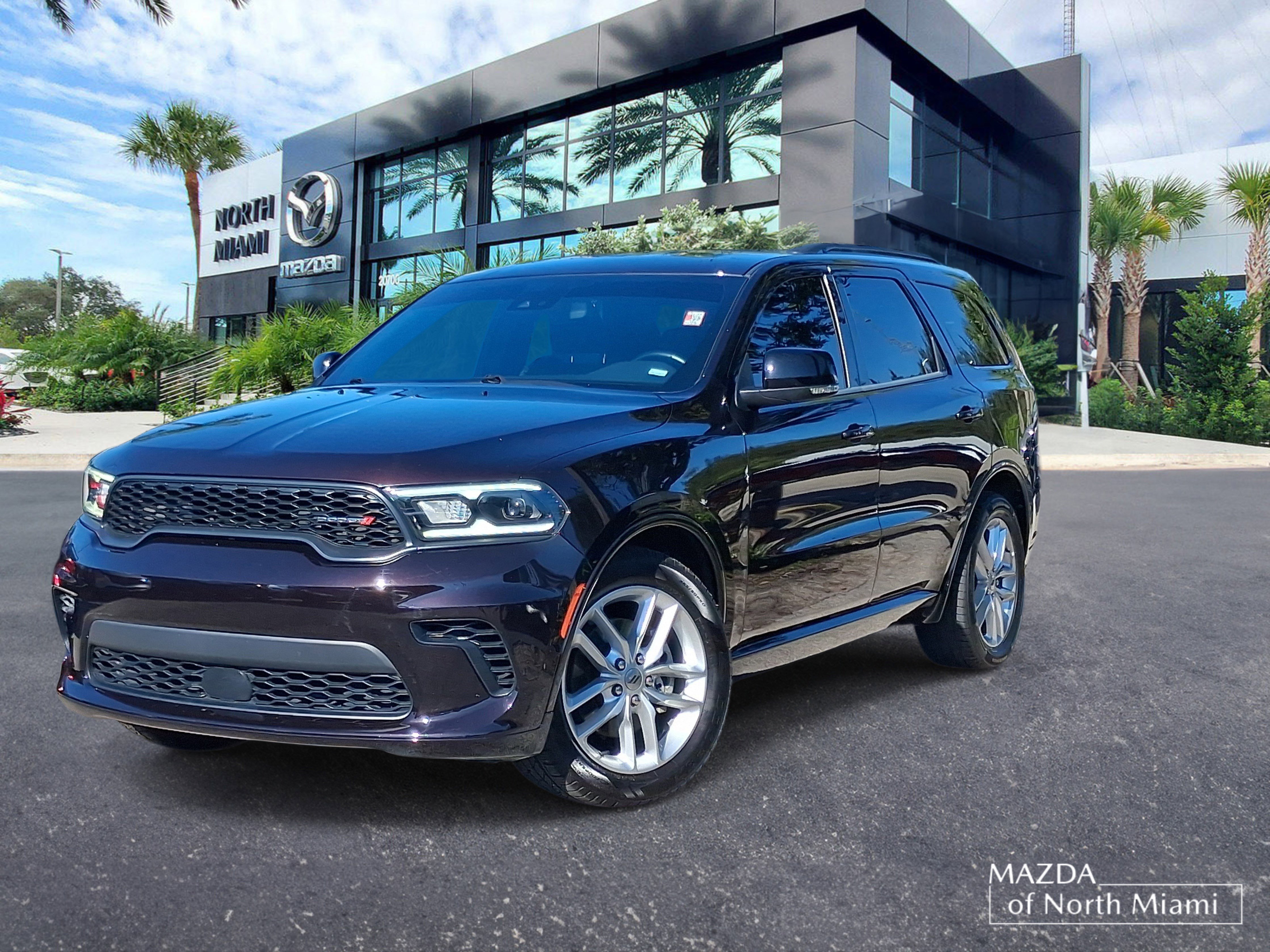 Used 2024 Dodge Durango GT RWD image 1