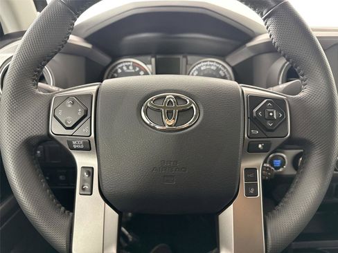 Certified 2023 Toyota Tacoma SR5 AWD/4WD image 16
