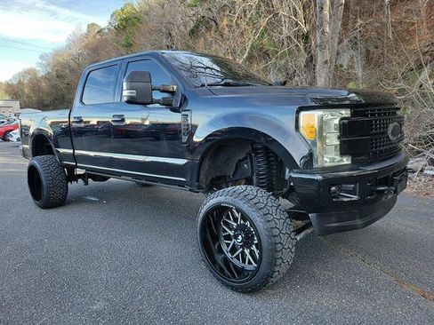 Used 2018 Ford F250 XLT image 22