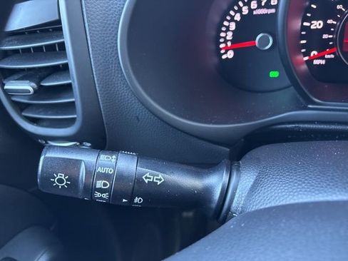 Used 2019 Kia Soul + image 20