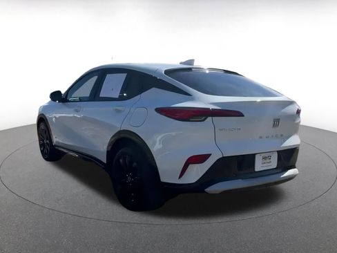 Used 2025 Buick Envista Sport Touring image 16