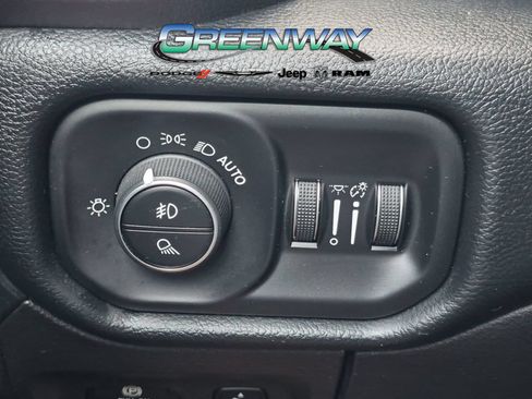 Used 2020 RAM 1500 Laramie RWD image 21