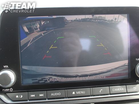 Used 2024 Nissan Altima 2.5 SV image 17