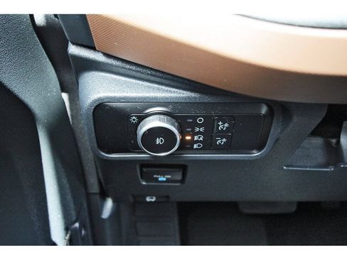 Certified 2024 Ford Bronco Outer Banks AWD/4WD image 18