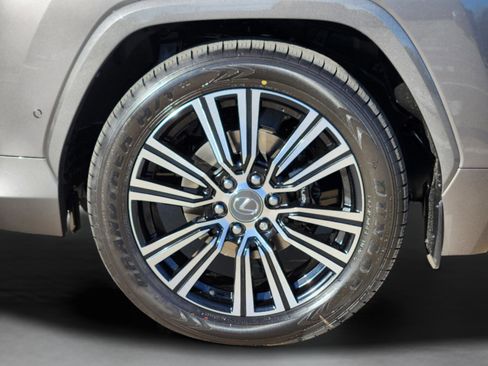 New 2026 Lexus LX 700h Luxury AWD/4WD image 7