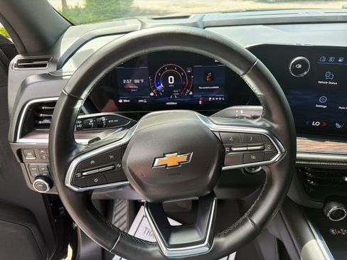 Used 2025 Chevrolet Tahoe LT AWD/4WD image 15