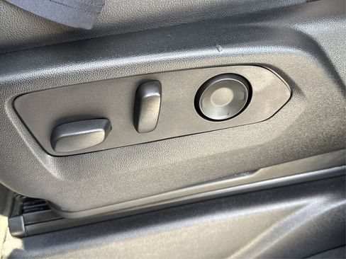 Used 2023 Chevrolet Tahoe High Country image 24