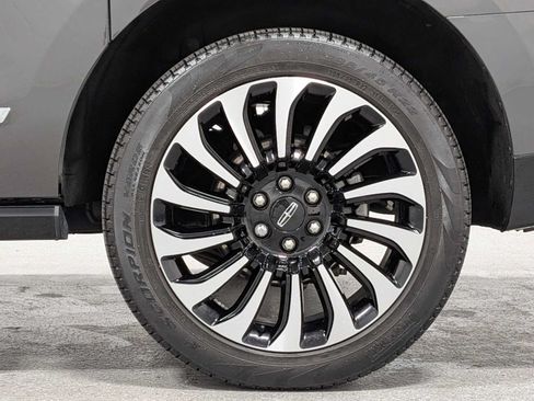 Used 2023 Lincoln Navigator L Black Label AWD/4WD image 37
