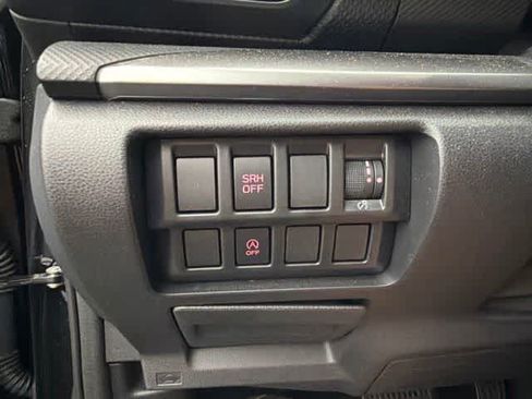 Used 2023 Subaru Forester Premium AWD/4WD image 23