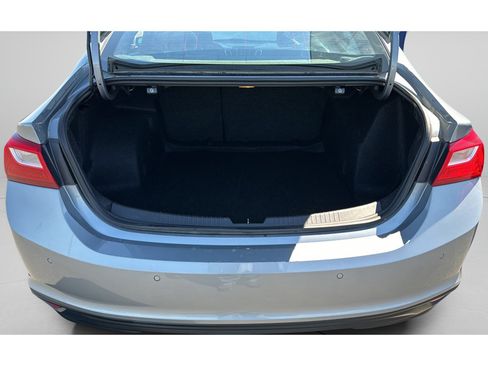 Used 2024 Chevrolet Malibu LT FWD image 30