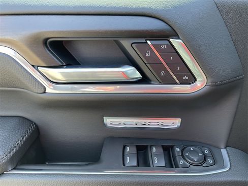 New 2025 GMC Sierra 1500 Denali image 24