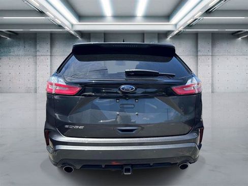 Used 2020 Ford Edge ST-Line w/ Cold Weather Package AWD/4WD image 5