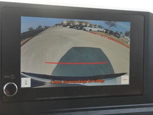 Used 2025 Toyota Tacoma SR image 23