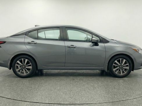 Used 2025 Nissan Versa SV image 11