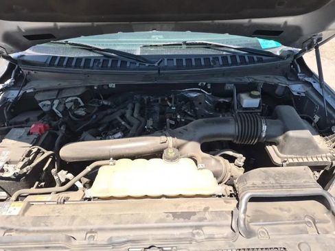 Used 2022 Ford Expedition XLT AWD/4WD image 12