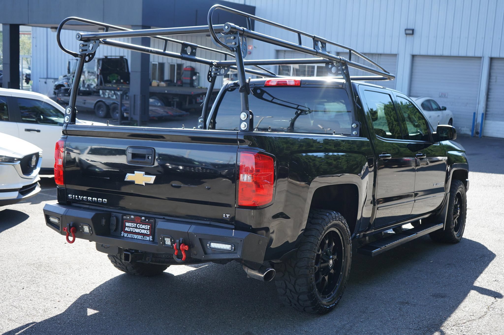 Used 2018 Chevrolet Silverado 1500 LT w/ All Star Edition AWD/4WD image 5