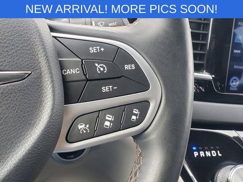 Used 2017 Chrysler Pacifica Touring-L Plus w/ Advanced Safetytec Group image 13