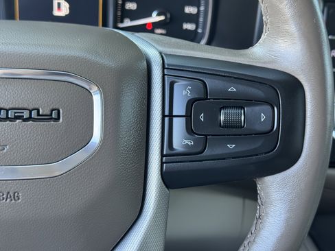 Certified 2021 GMC Yukon Denali image 33