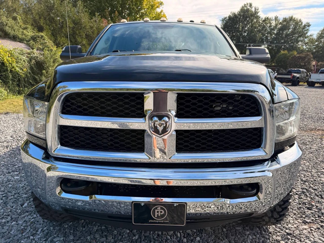 Used 2018 RAM 3500 Tradesman w/ Chrome Appearance Group AWD/4WD image 2