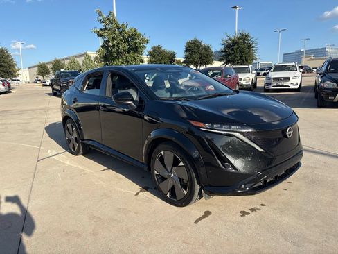 Used 2023 Nissan Ariya AWD/4WD image 3