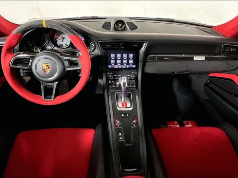 Used 2018 Porsche 911 GT2 RS RWD image 12