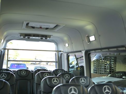 Used 2016 Mercedes-Benz Sprinter 3500 w/ High Idle Fixed Package image 18