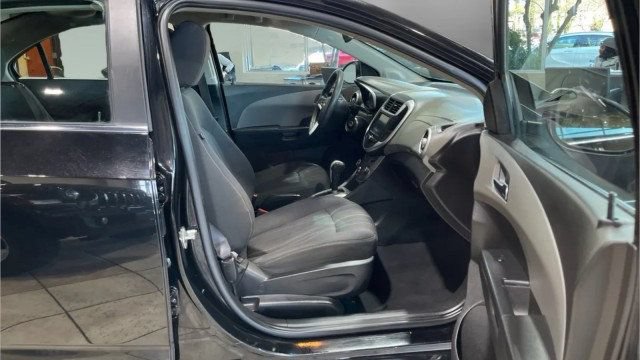 Used 2017 Chevrolet Sonic LT FWD image 12