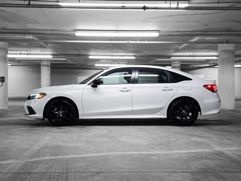 Certified 2024 Honda Civic Sport image 14