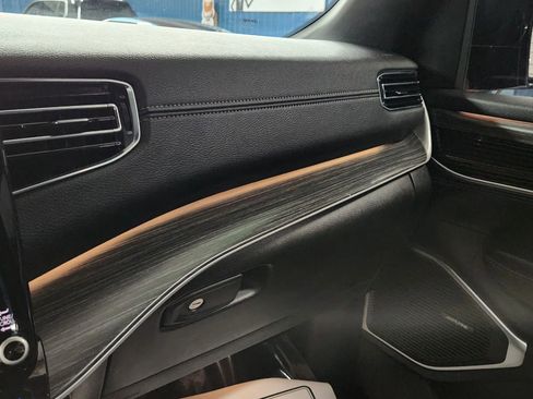 Used 2023 Jeep Wagoneer L Series II image 50