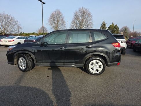 Used 2021 Subaru Forester image 8
