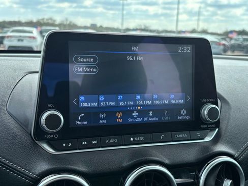 Used 2023 Nissan Sentra SV image 17