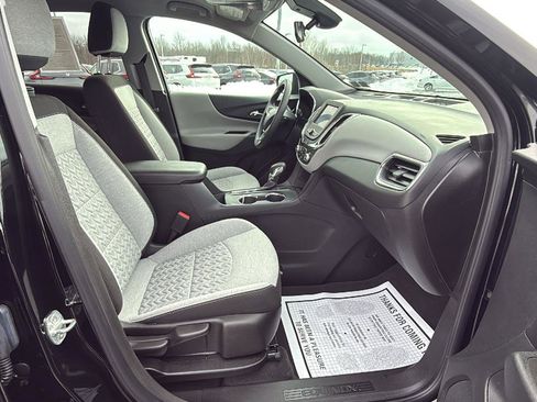 Used 2023 Chevrolet Equinox LS w/ LS Convenience Package image 17