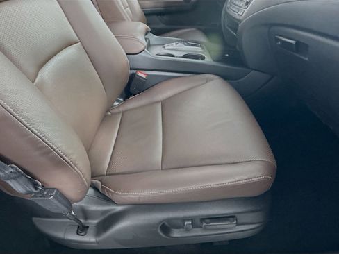 Certified 2025 Honda Ridgeline RTL image 38